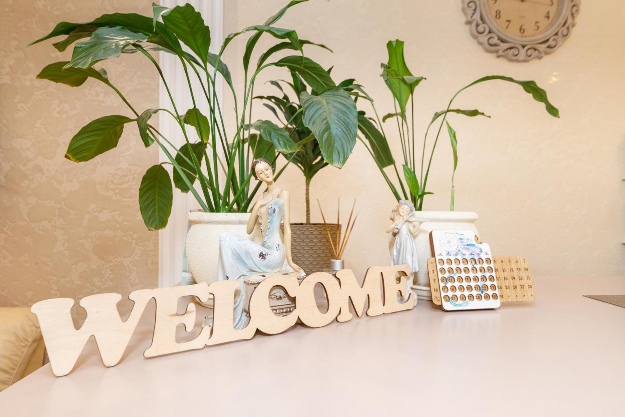 L.O.Y Family Hotel Dnipro Bagian luar foto